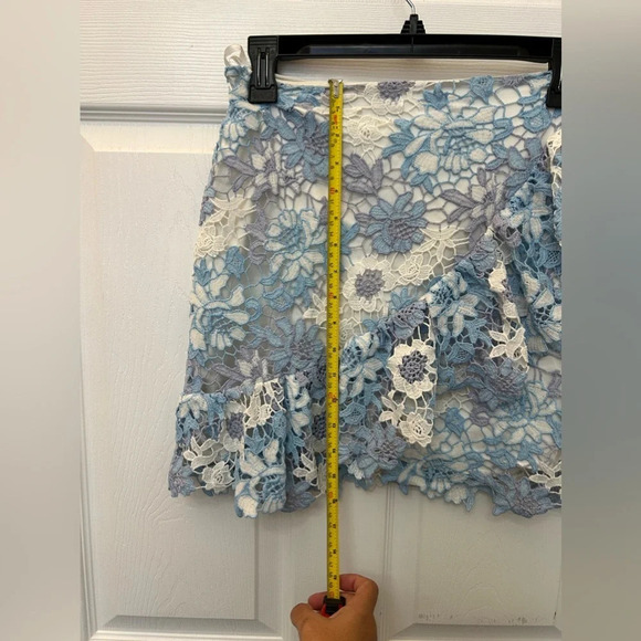 ! Gorgeous Lovers + Friends Aleta Skirt Size small - Picture 6 of 6